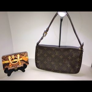 2000 yr- Louis Vuitton Disc Pouchette Accessories